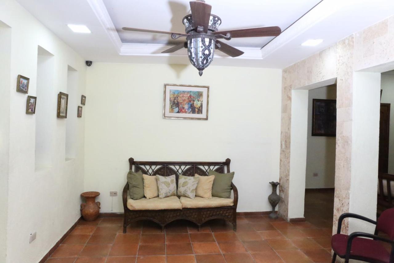 Hotel Aluge Santo Domingo Exterior photo